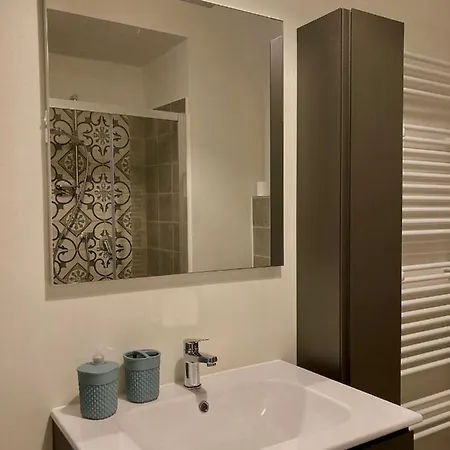 Daire Nina's House *