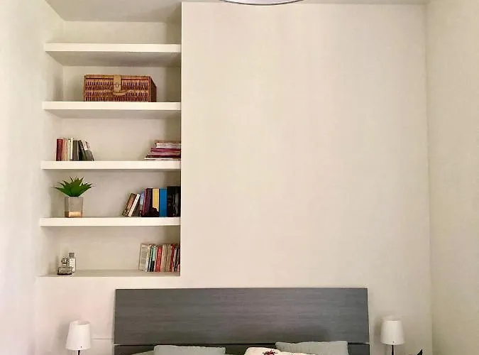 דירה Nina's House פינרולו